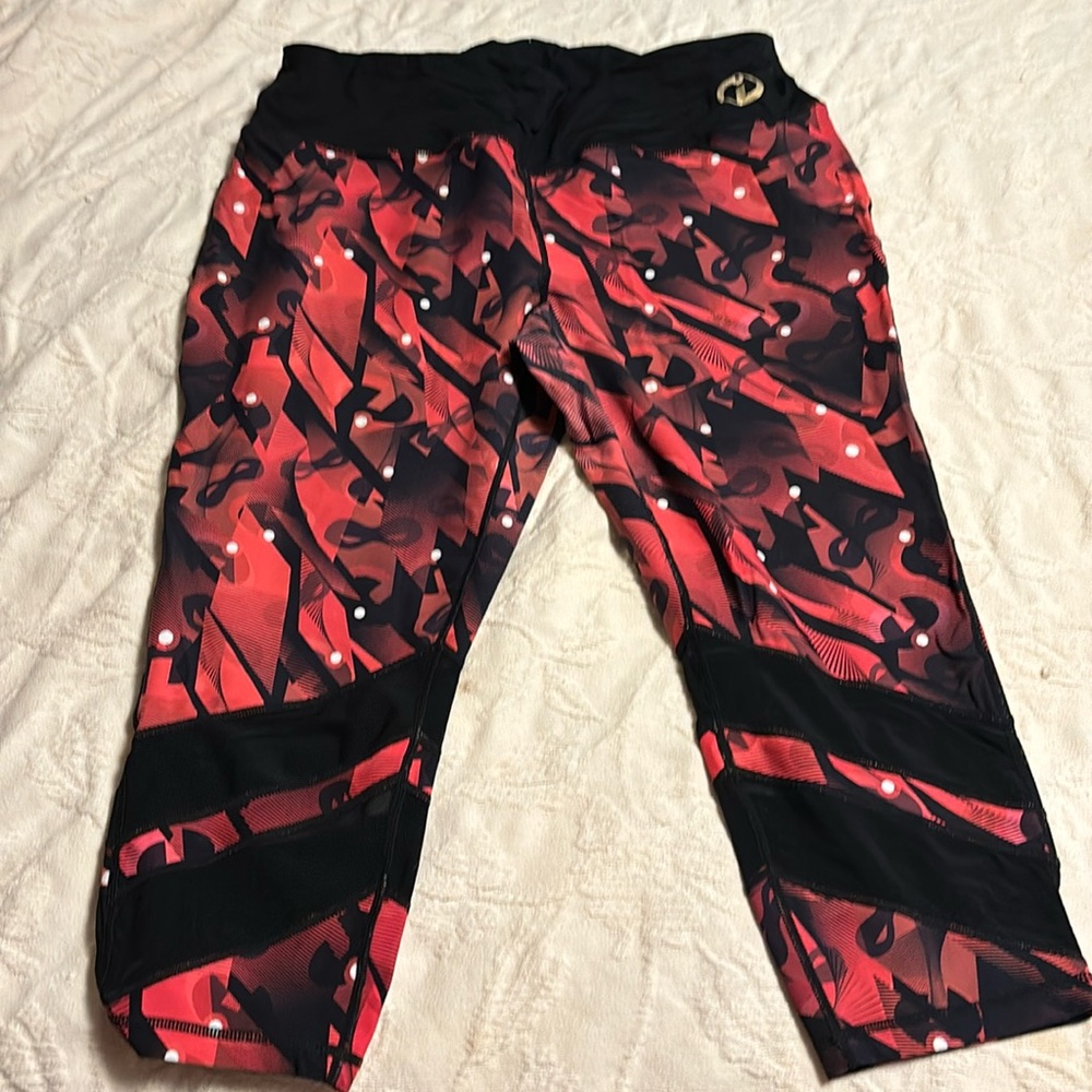 Disney The Incredibles Capri Leggings Size 2X
